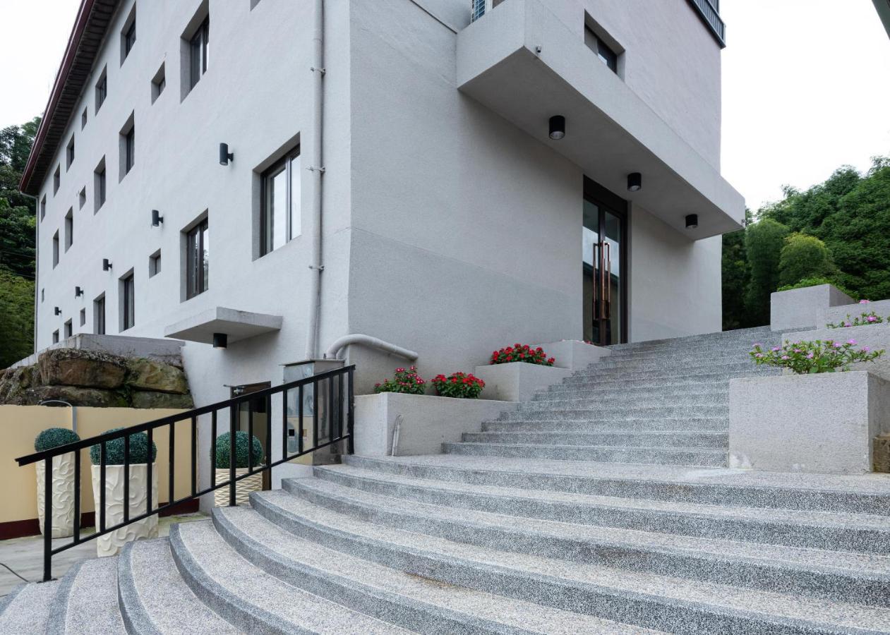 名竹旅社 Minzu Hotel Lugu Exterior foto